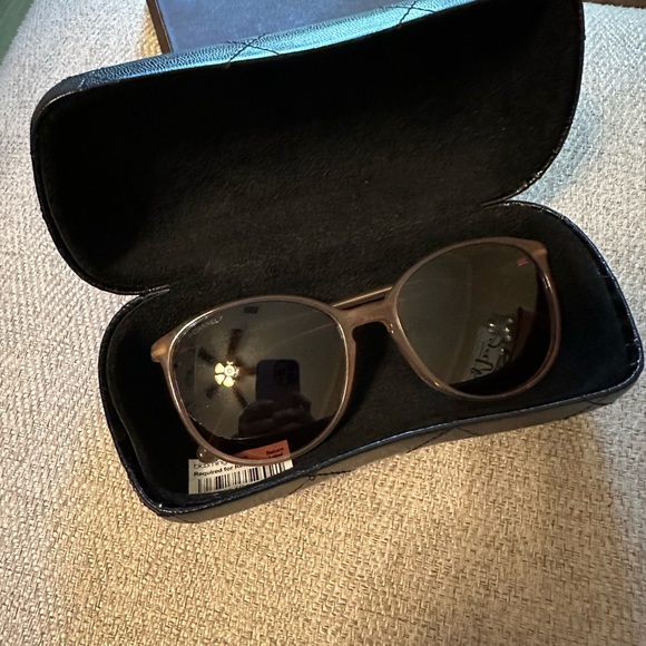 Chanel Sunglasses - Picture 3 of 8